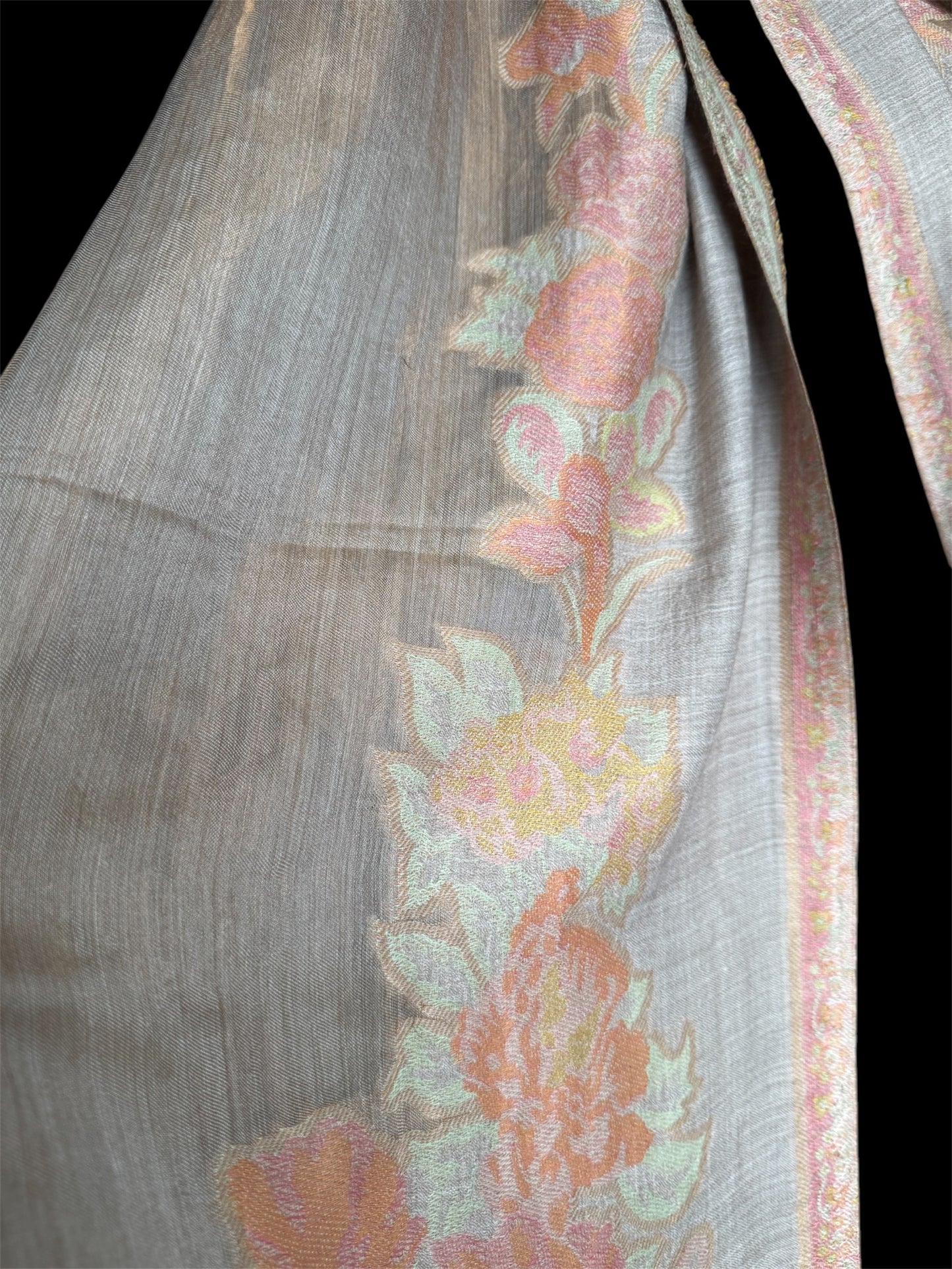 Lightweight Tissue And Wool Stole