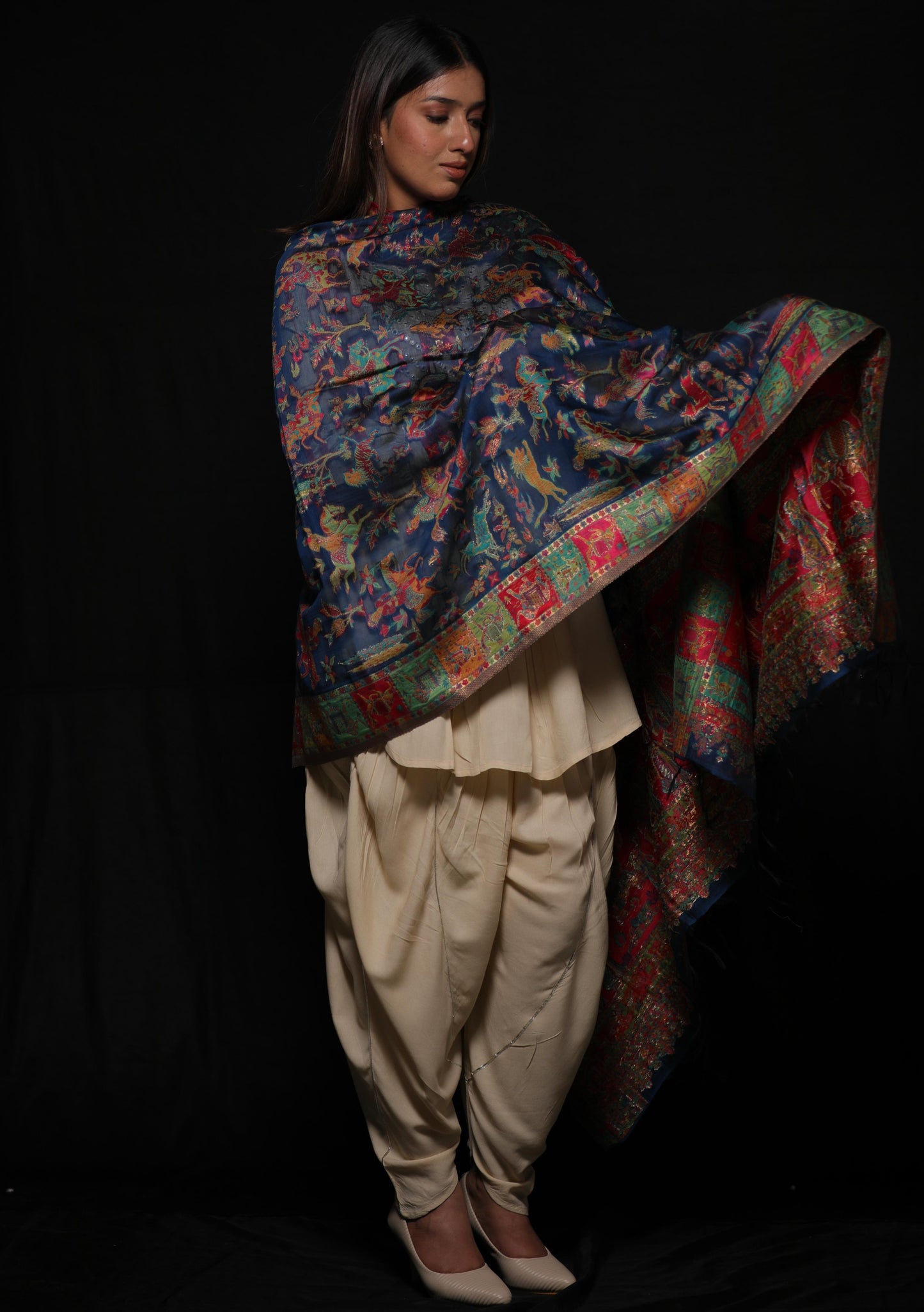 Silk kavi shikargah dupatta