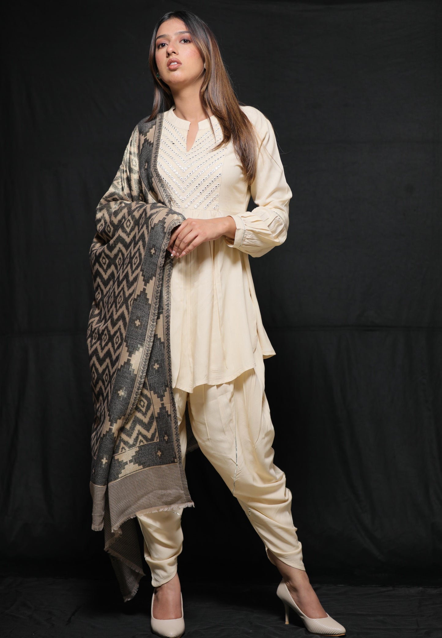 Cashmere wool reversible stole